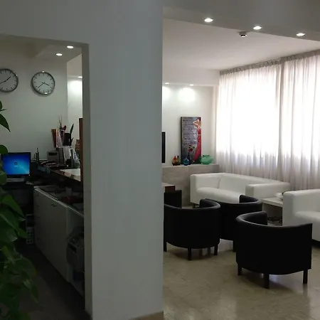 Capitol 3* Пиза